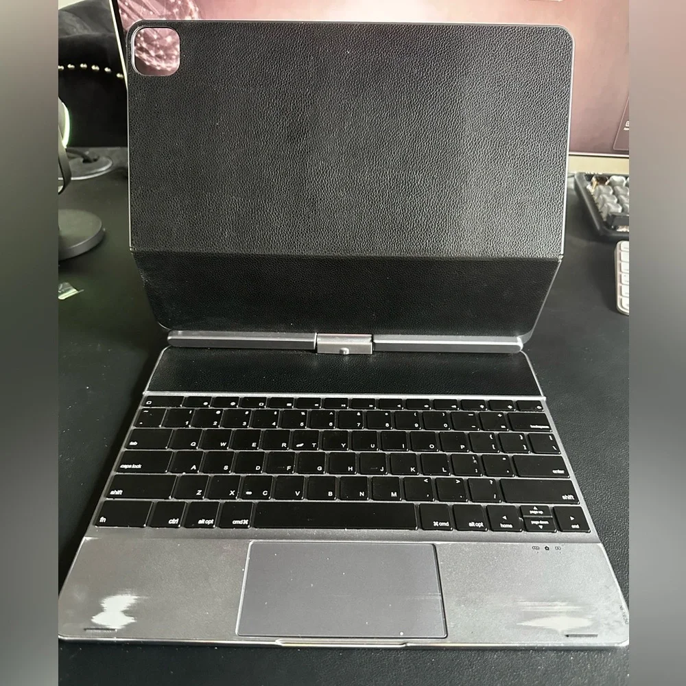 Doqo Keyboard Case for iPad Pro